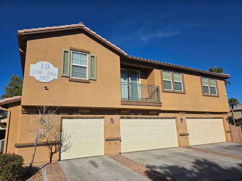 Las Vegas Townhome: 6255 W Arby Avenue