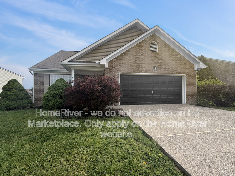 Louisville House: 4709 Wooded Oak Cir