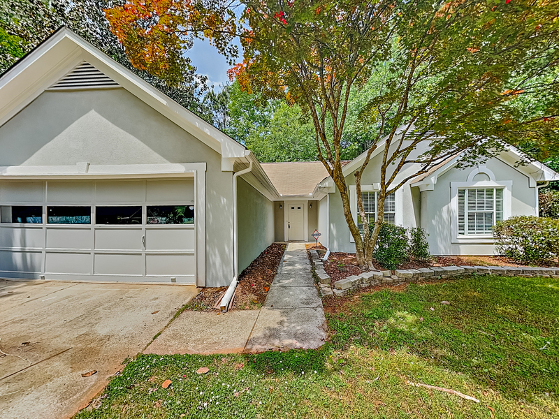 Rex House: 3828 Windmill Cir