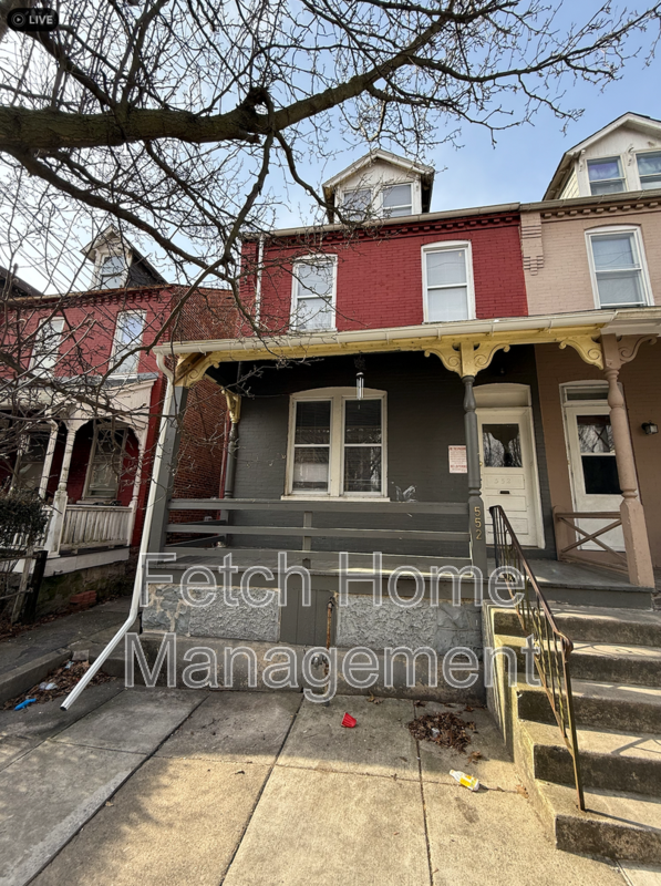 Lancaster House: 552 Pershing Avenue