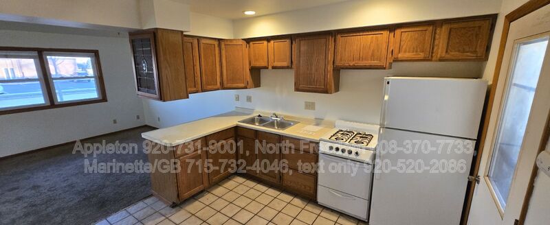 Oshkosh Condo: 347 Dove Street