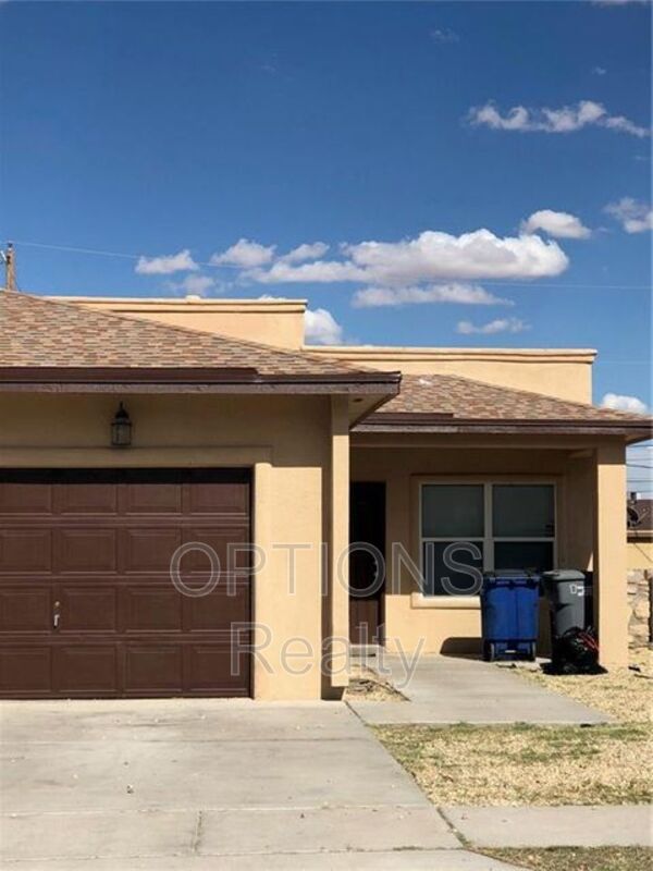 El Paso House: 8944 Herbert B