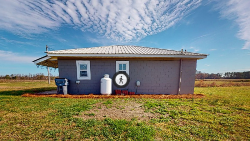 Chadbourn House: 95 Lake Park Drive