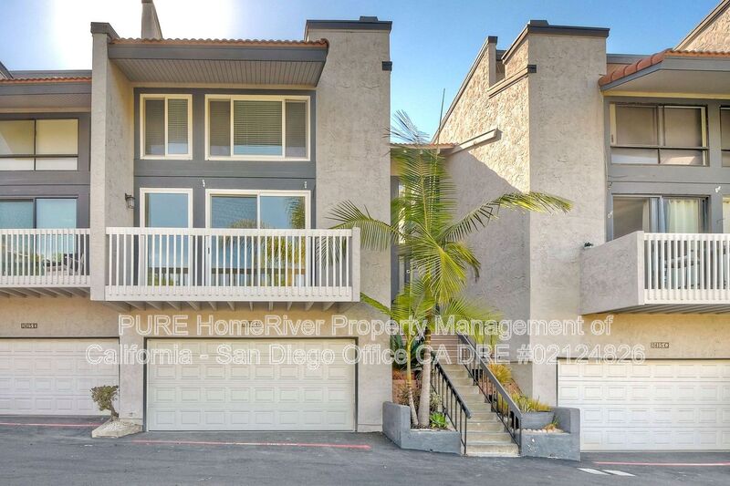 Carlsbad Townhome: 2415 La Costa Ave
