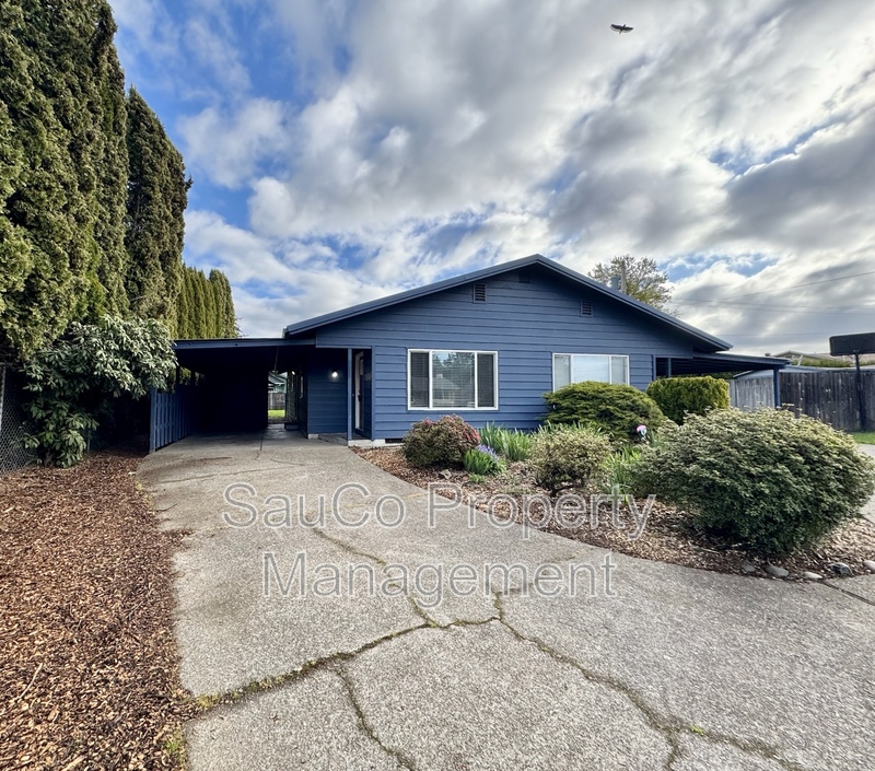 Forest Grove Condo: 2737 Maywood Drive