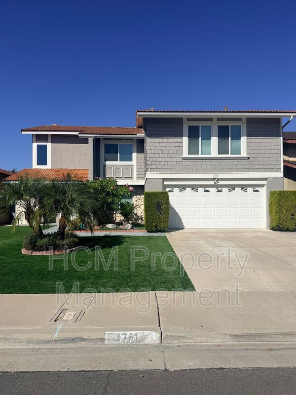 Anaheim House: 1761 E Warrenton Ave