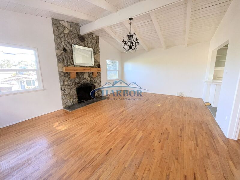 Redondo Beach House: 517 Judy Drive