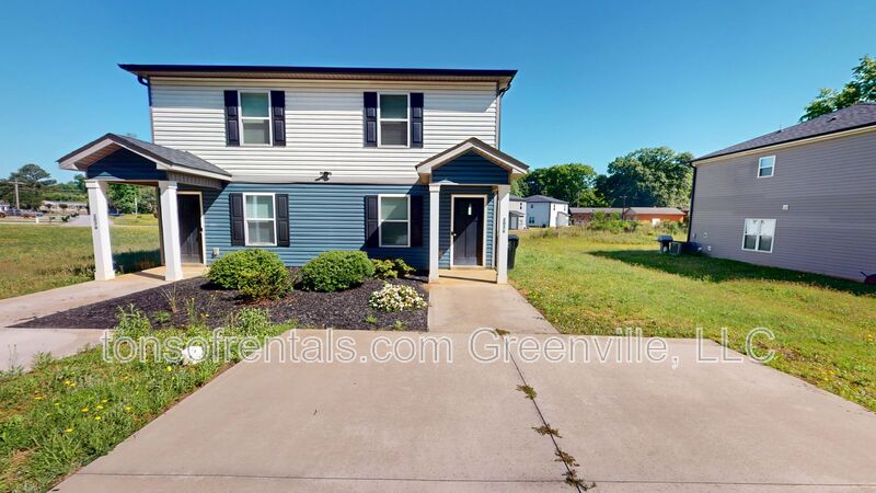 Anderson Townhome: 203 B Cromer Road