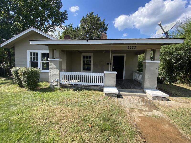 Fairfield House: 5322 Belrosa Ter
