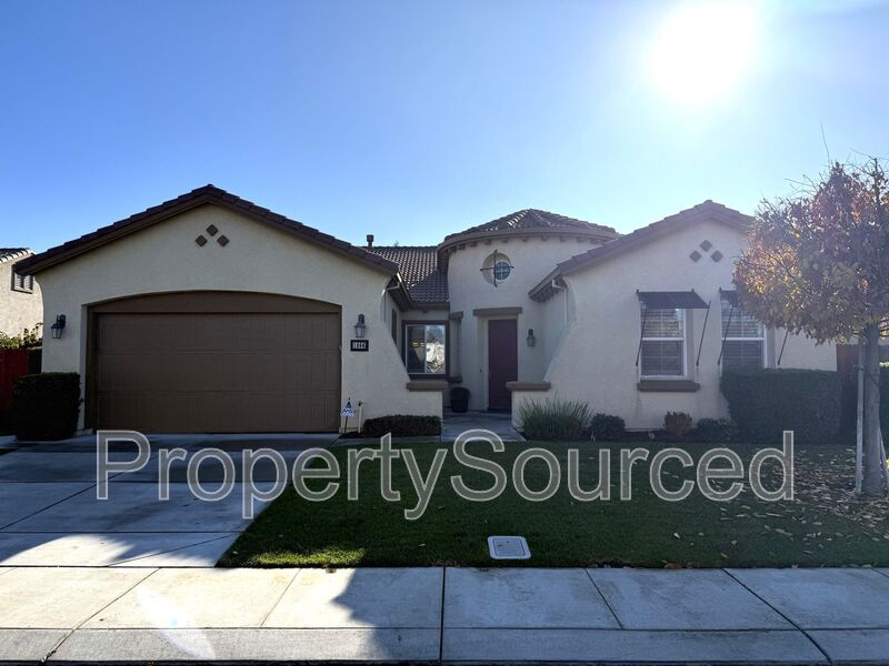 Manteca House: 1086 Harvest Mill Dr