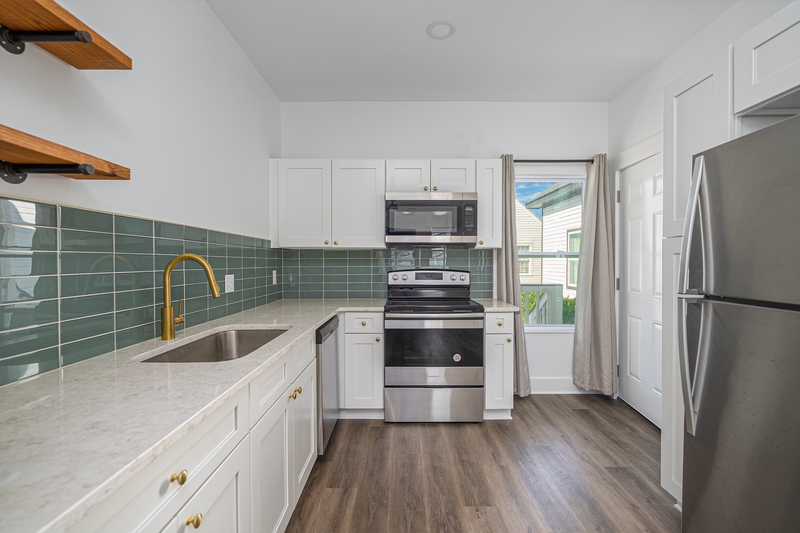 Savannah Condo: 637 East Anderson Street - C