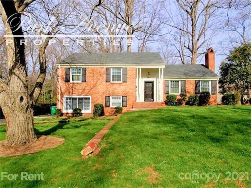 Request a Viewing for 5839 Wedgewood Drive Tenant Turner