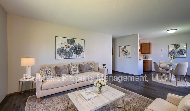 Moorhead Condo: 2408 3rd Avenue North - 12