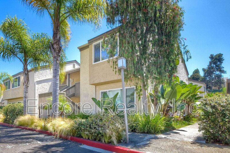 La Jolla Condo: 8545 Villa La Jolla Dr