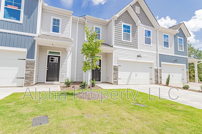 Greer House: 5 Sabine Leaf Ct