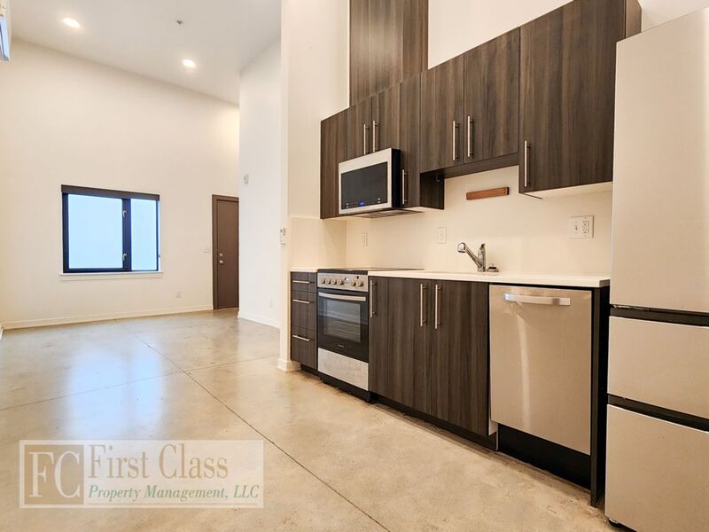 PORTLAND Condo: 3334 SE BELMONT ST