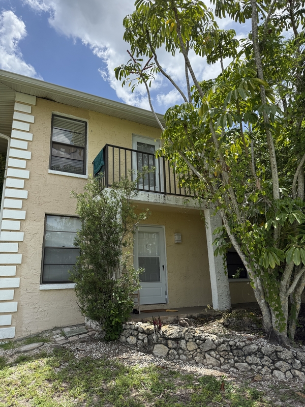 Naples Condo: 3806 Guilford - 201