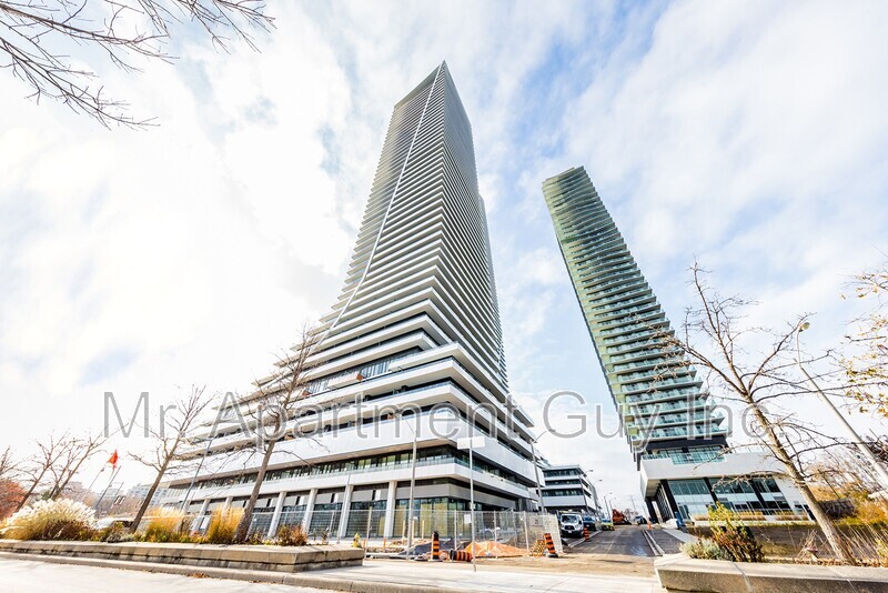 Etobicoke Condo: 20 Shore Breeze Drive