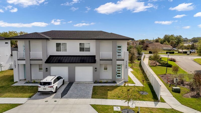 Lakeland House: 1155 Windjammer Dr