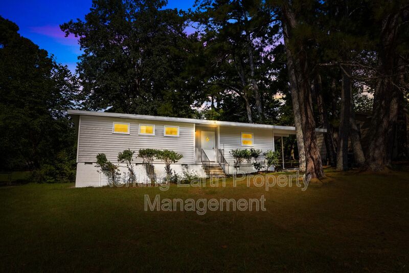 Birmingham House: 9805 Red Mill Rd