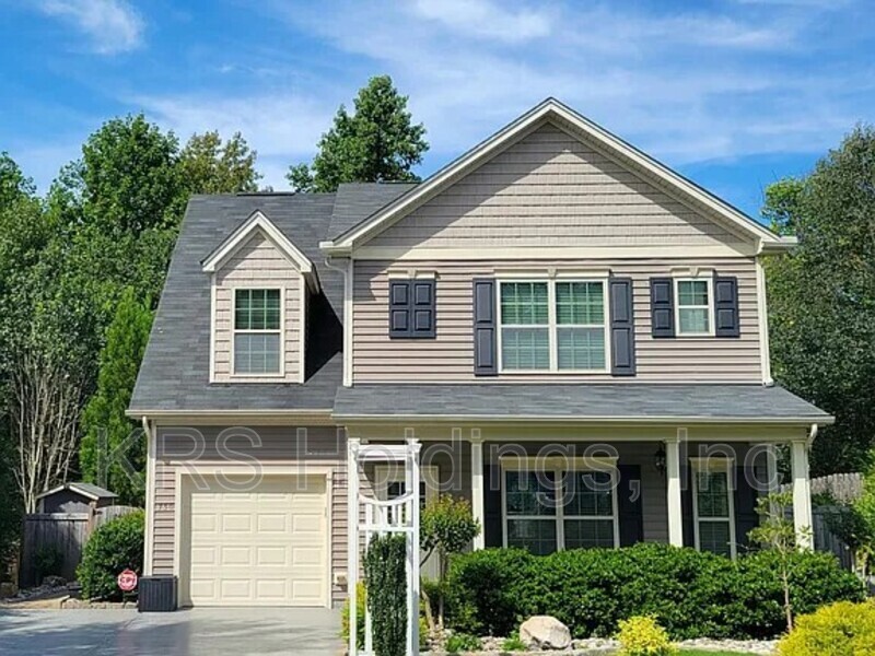 Fuquay Varina House: 750 Sycamore Springs Drive