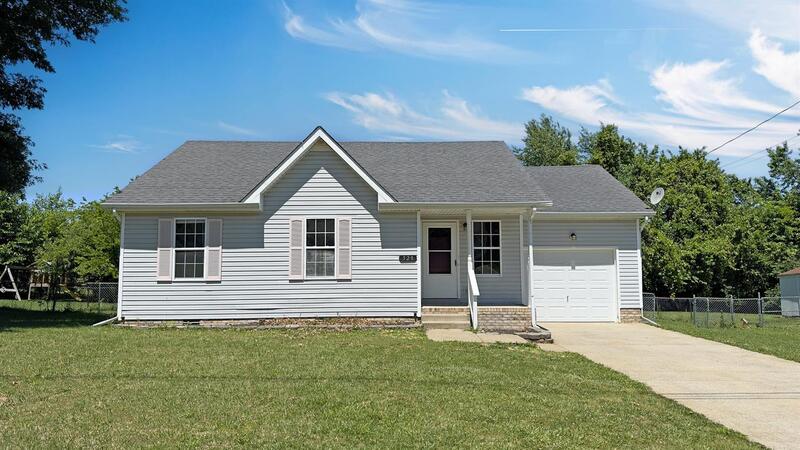 Oak Grove House: 529 Indian Ave