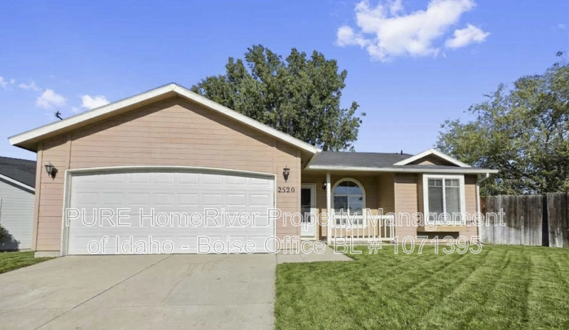 Nampa House: 2520 Muskrat Ave