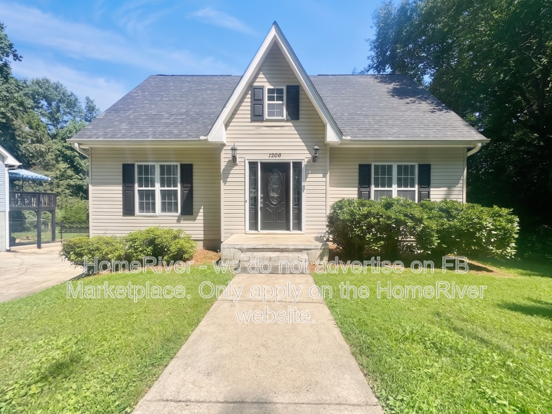 Lewisville House: 1209 Bebb Willow Ln