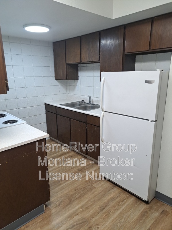 Missoula House: 707 SW Higgins Ave