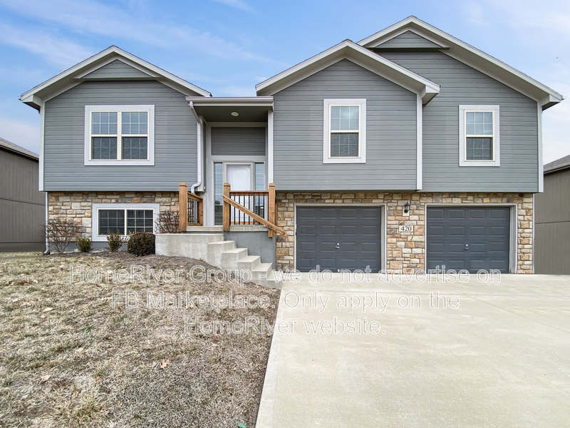 Raymore House: 420 Sunflower Dr