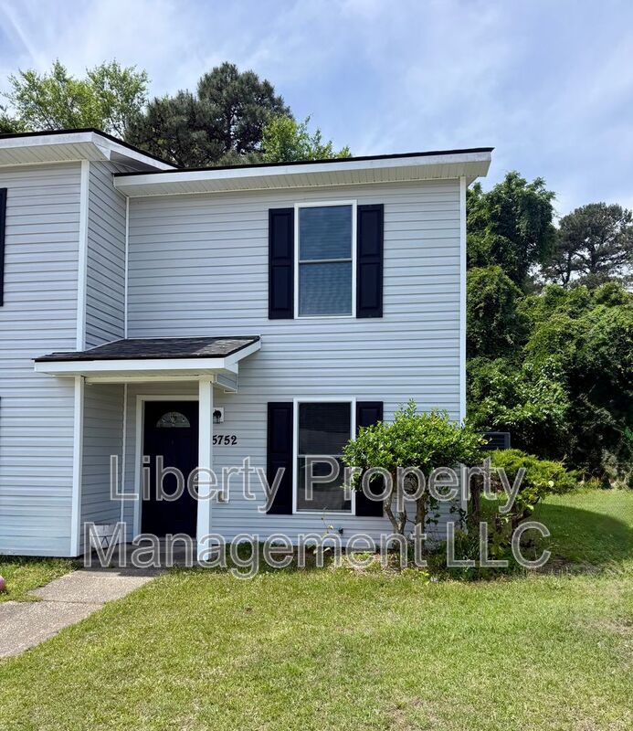 Fayetteville Townhome: 5752 Aftonshire Dr