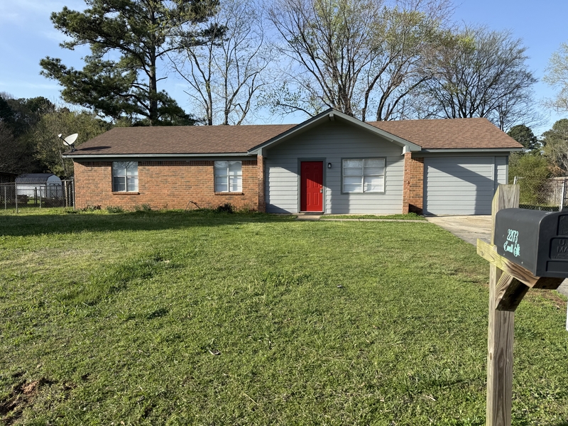 Athens House: 22173 Ewell Street