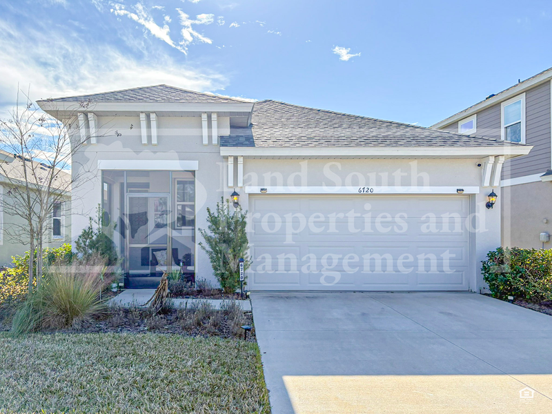 Lakeland House: 6720 Great Bear Drive