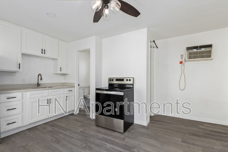 Phoenix House: 2412 E Monroe St