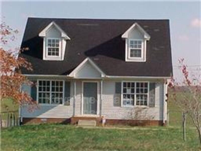 Oak Grove House: 2050 Carneal Lane