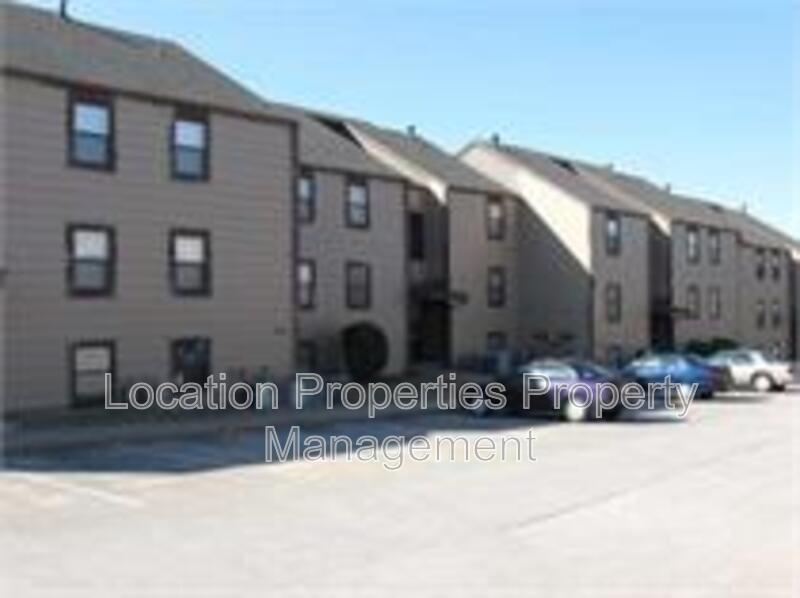 Lawrence Condo: 1341 Westbrooke Street - 1