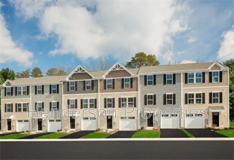 Charlotte Townhome: 6035 Cutwater Cir