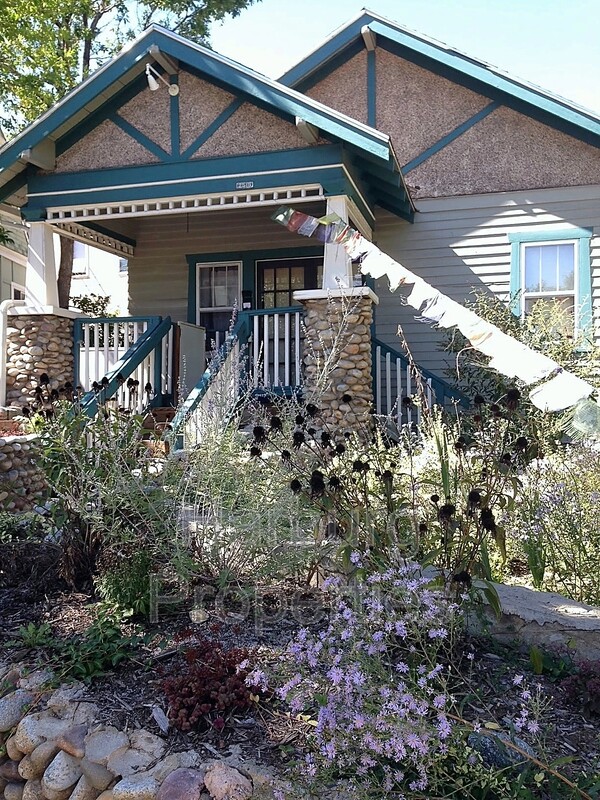 Boulder House: 2515 BROADWAY - B2