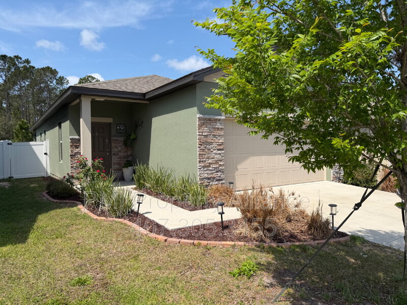 Groveland House: 2021 Hemingway Circle