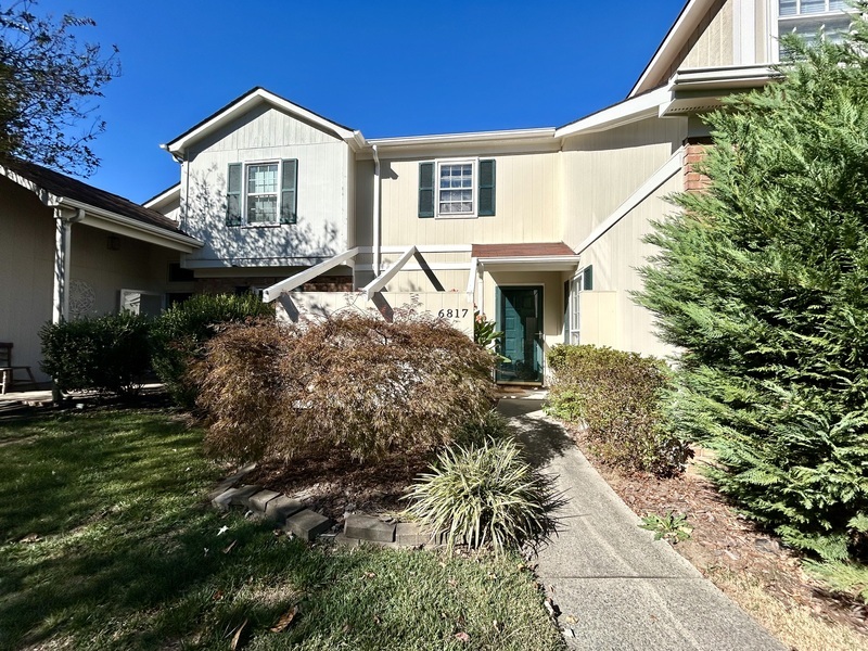 Charlotte Townhome: 6817 El Greco Court