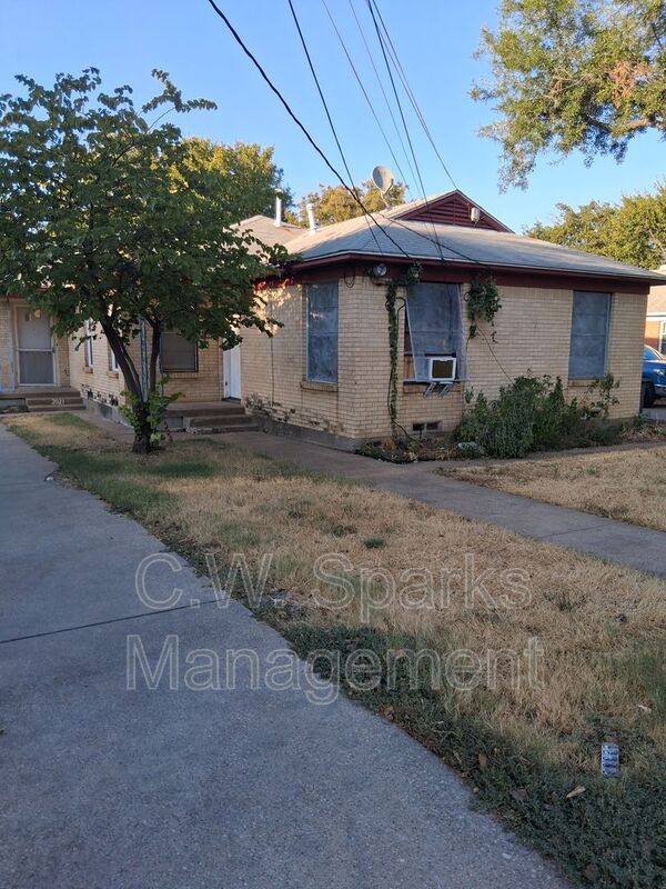 Dallas Condo: 3019 Avon St.