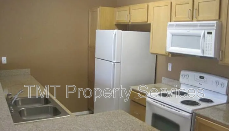 Sacramento Condo: 4200 E Commerce Way