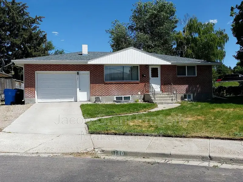 Pocatello House: 180 Chase St