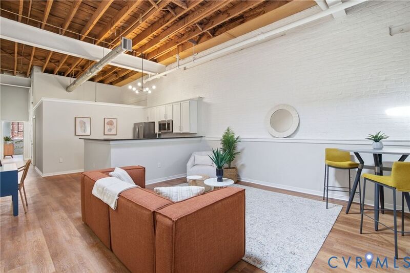 Richmond Condo: 1716 Summit Ave