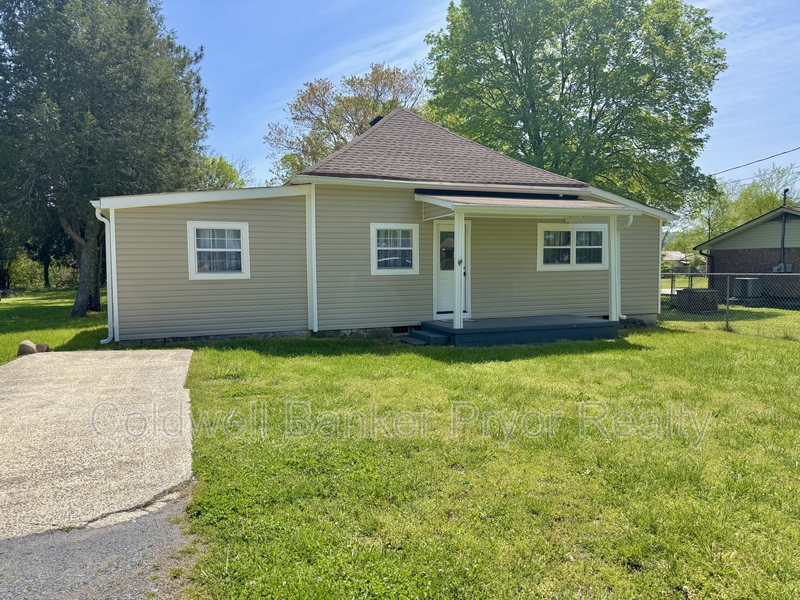 Graysville House: 210 6th Street
