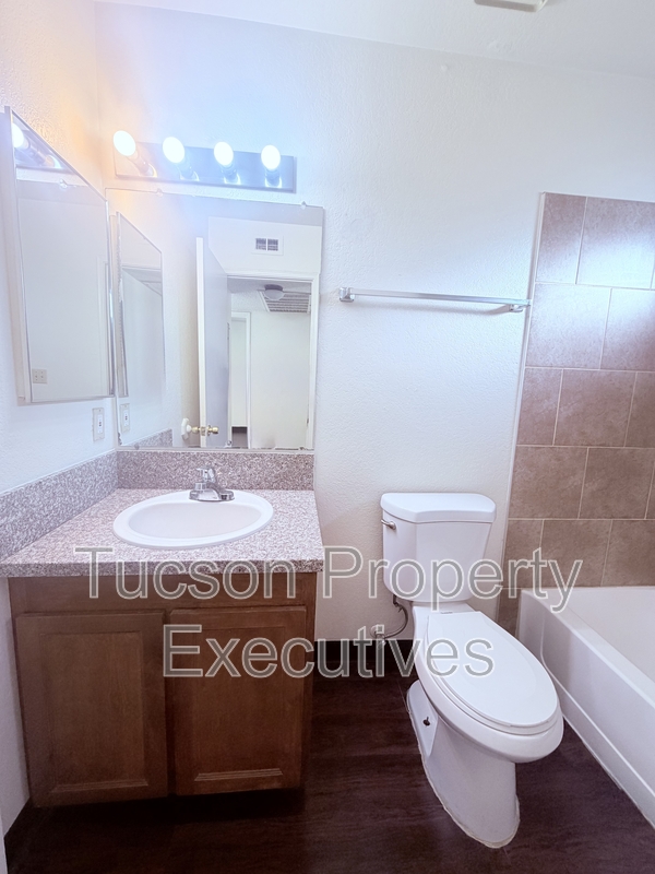 TUCSON Condo: 660 S. TUCSON BLVD - 212