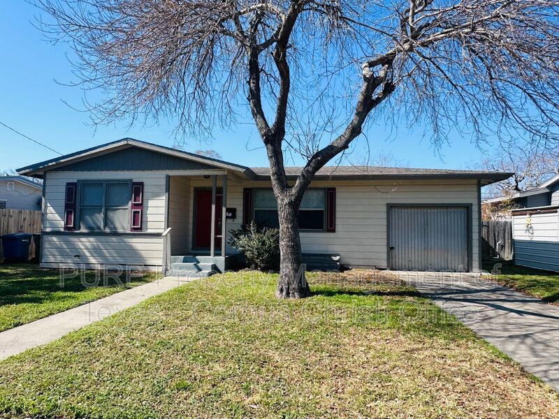 Corpus Christi House: 538 Chase Drive