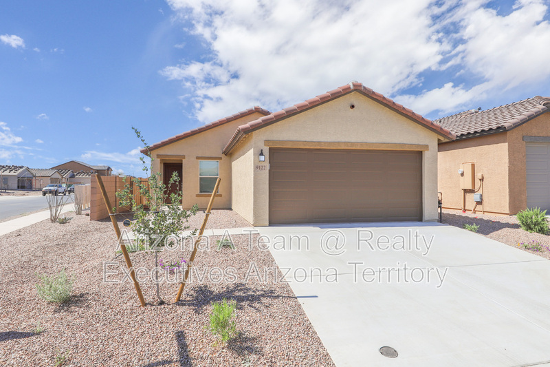 Tucson House: 9122 East Red Bluff Court