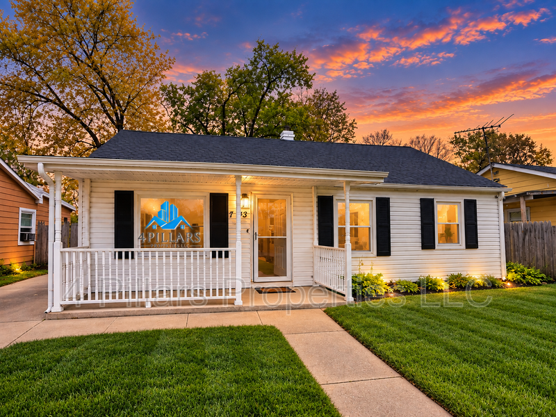 Hammond House: 7743 Delmar Avenue