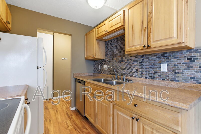 Hopkins Condo: 1023 Smetana Road - 6